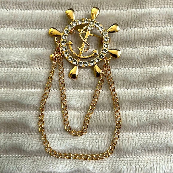 Rudder Brooch for Women Men Rhinestone Anchor Rudder Brooch Pins Chain Fashion - Picture 5 of 9
